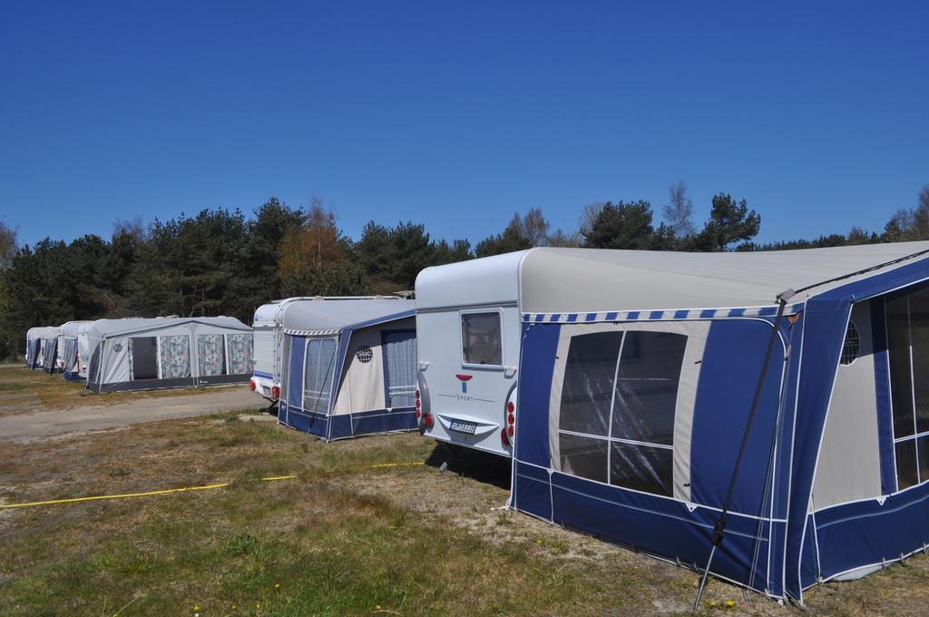 Nowoczesne Przyczepy Kempingowe Chalupy Royal-Camp Eksteriør billede